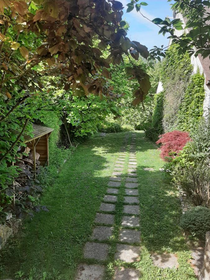 Au Chat Perche Mareil-sur-Mauldre Экстерьер фото